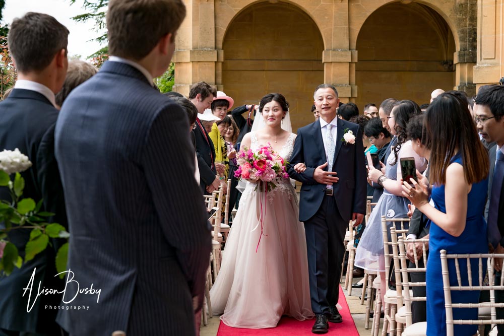 Planning a wedding. Bride walks down the aisle. Unplugged ceremony