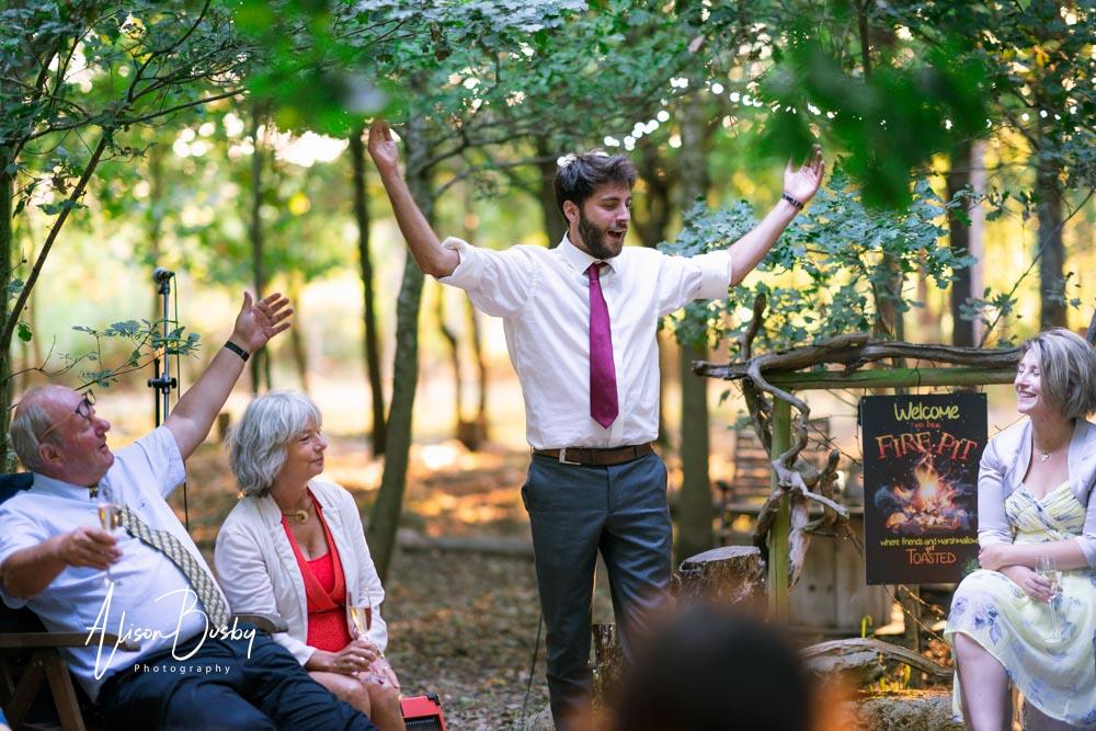 Candid guest photos by Endeavour Woodland Weddings photographer