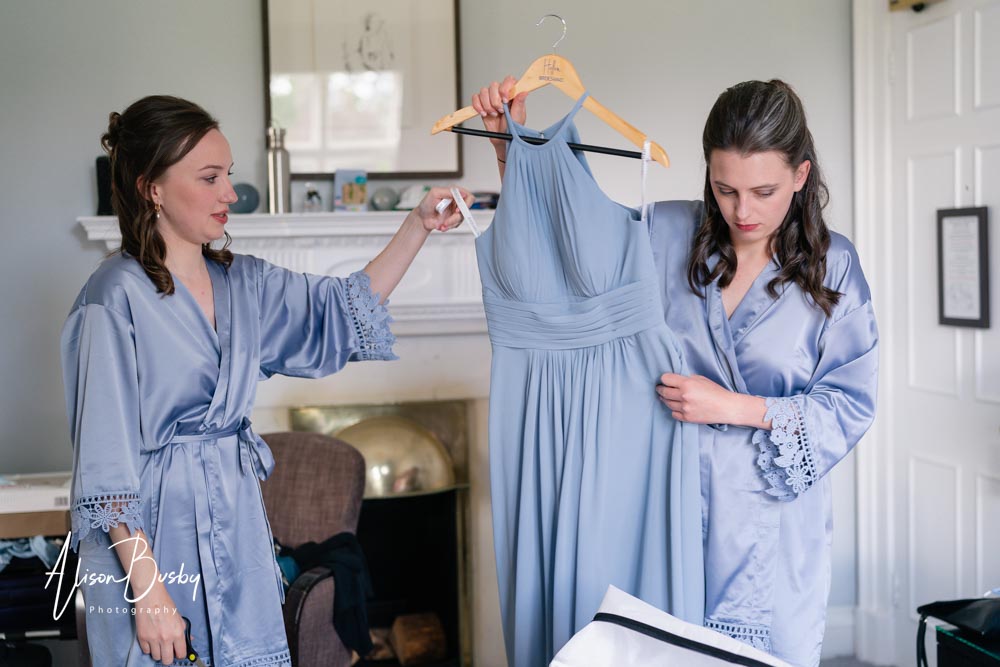 Bridal prep at Milton Hill House wedding
