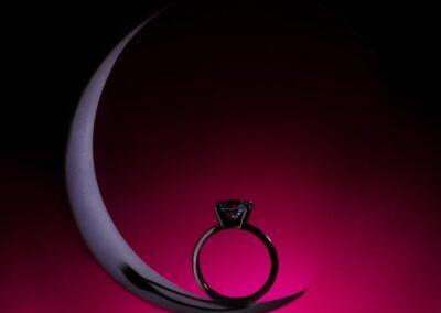 Creative wedding ring photo.