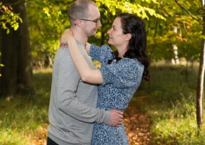 Oxford engagement shoot. couple in Hambleden Valley near Old Luxters Barn in Oxfordshire.