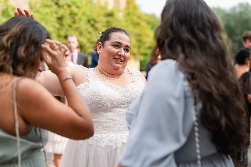Notley Abbey weddings. Candid photos