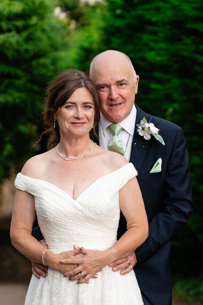 Wedding photos Kings Chapel Amersham. Bride and groom portrait.