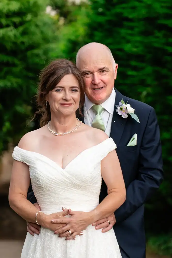 Buckinghamshire wedding photography of bride and groom at Kings Chapel Amersham