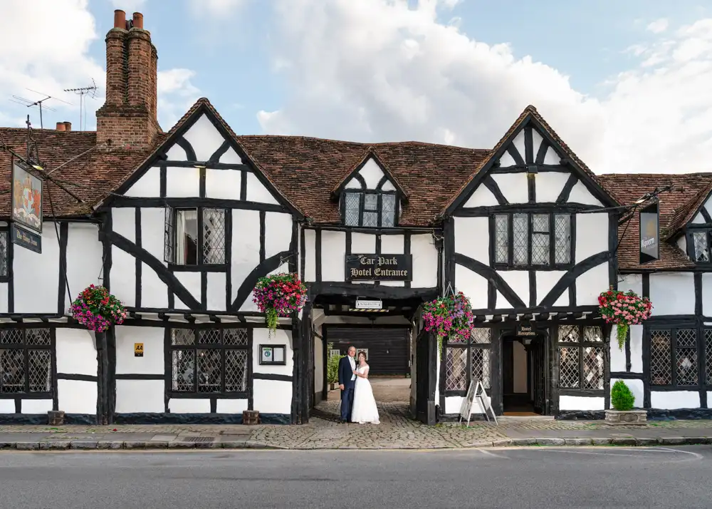 Buckinghamshire wedding photography of bride and groom at Kings Chapel Amersham