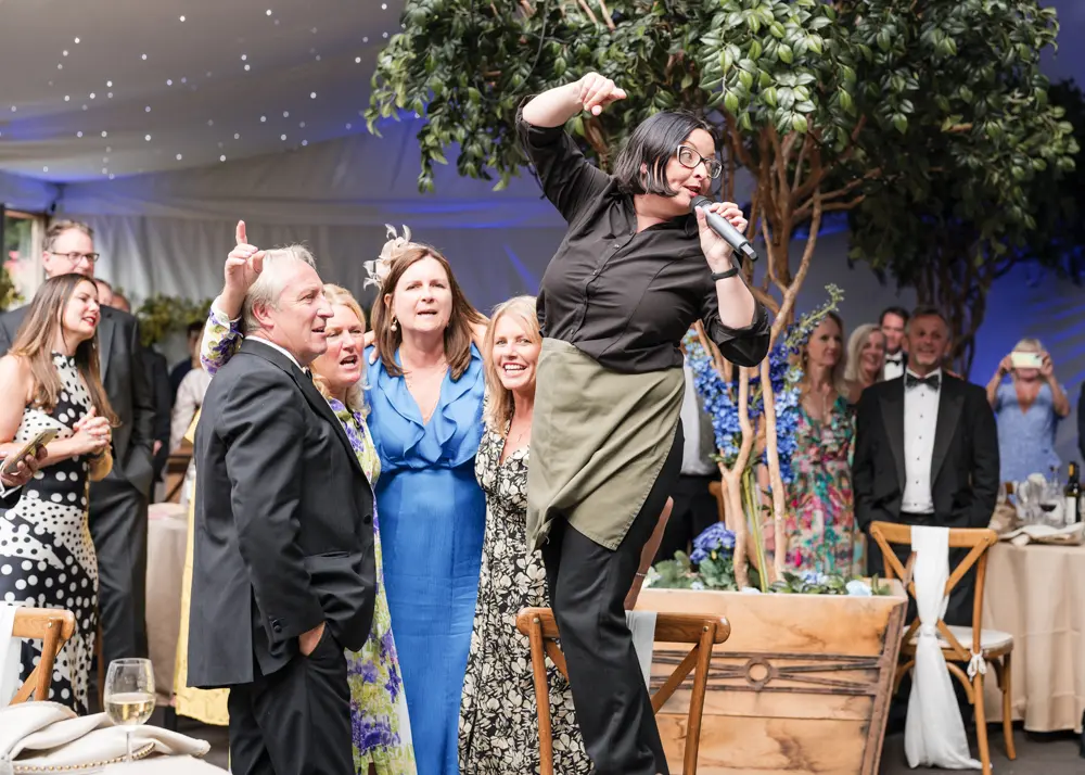 Hurley House Hotel wedding. Guests and singing waiter.