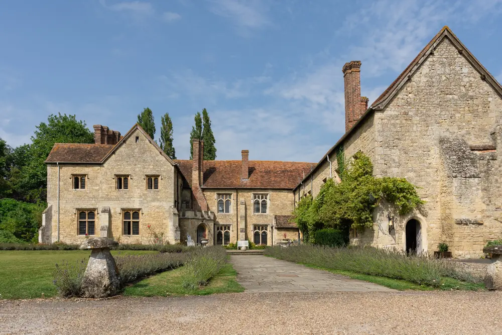 Notley Abbey Wedding photography.