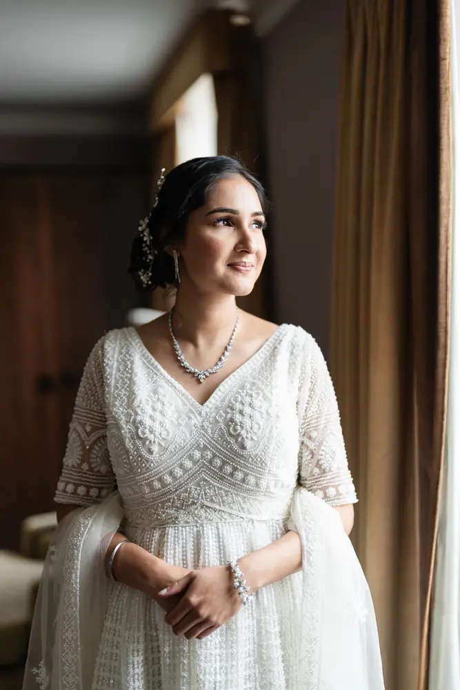 Abingdon wedding photo. Bride preparations at Milton Hill House wedding.