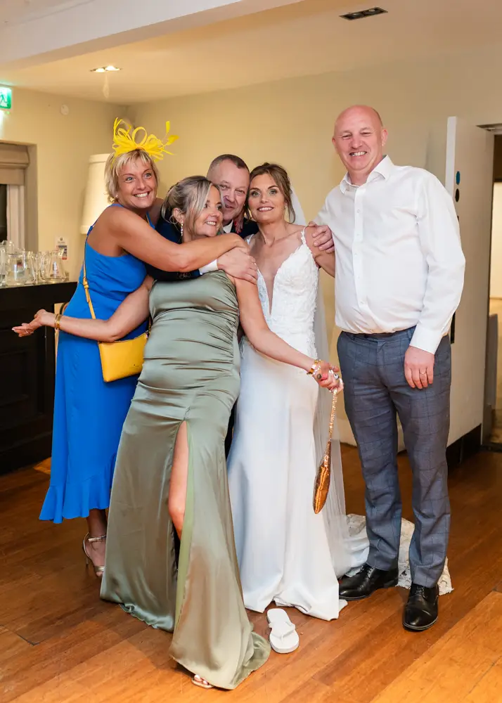 Stoke Place wedding photographer. impromptu guest photo