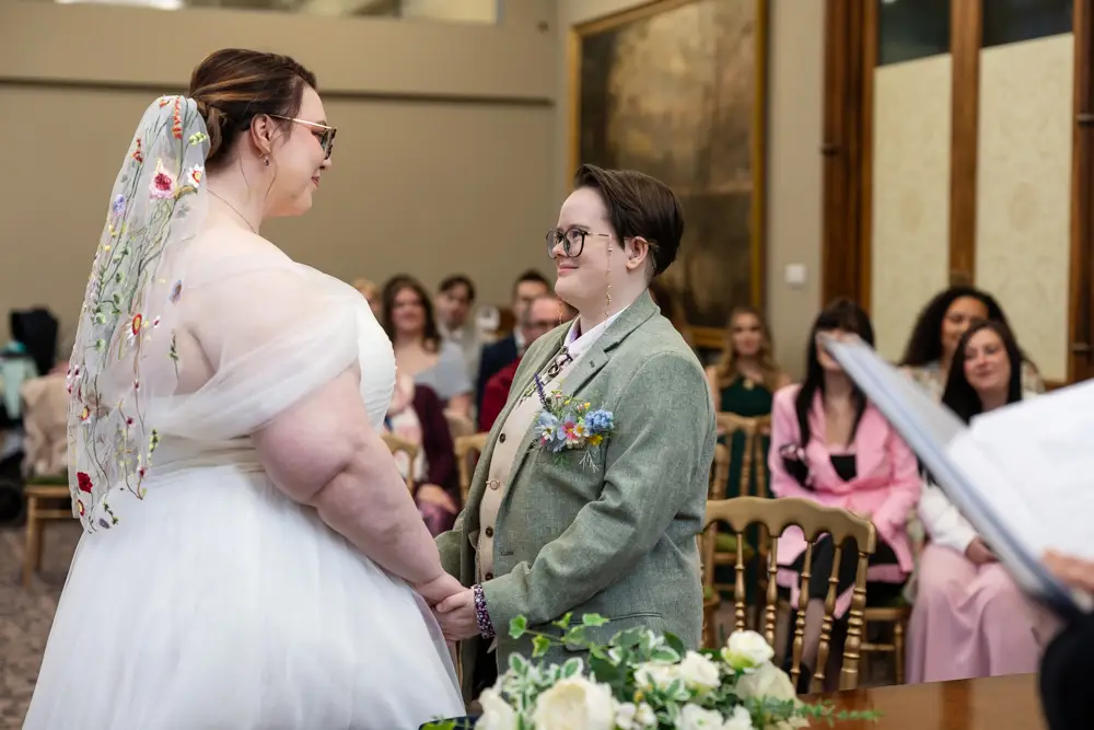 Reading Town Hall wedding photographer. wedding ceremony at the town hall.