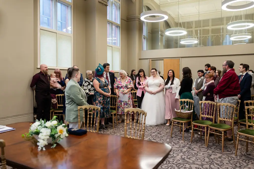 Reading Town Hall wedding photographer. bride arriving for wedding ceremony at the town hall.